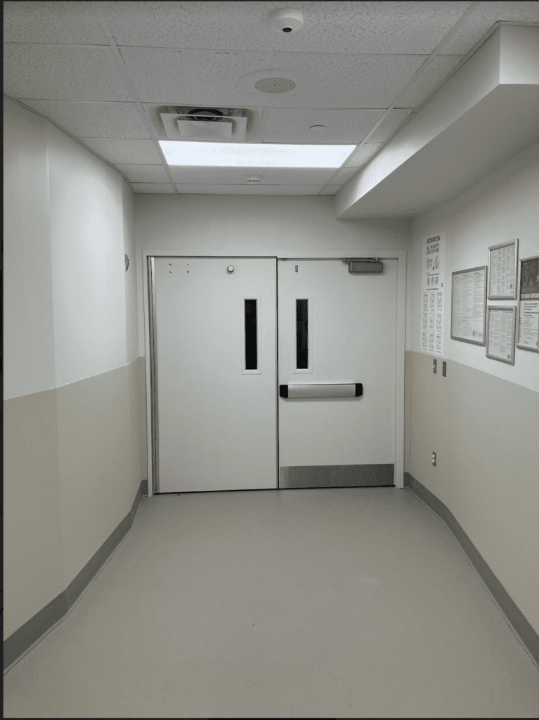 A 3d model of a hospital hallway.